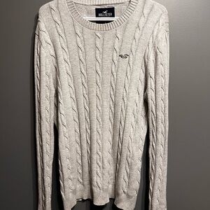 Hollister Men's Light Gray Cable Knit Crewneck Sweater